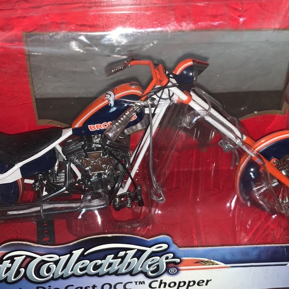 DENVER BRONCOS 2006 ERTL DIECAST COLLECTABLE OCC CHOPPER 1:10 SCALE - Picture 2 of 10